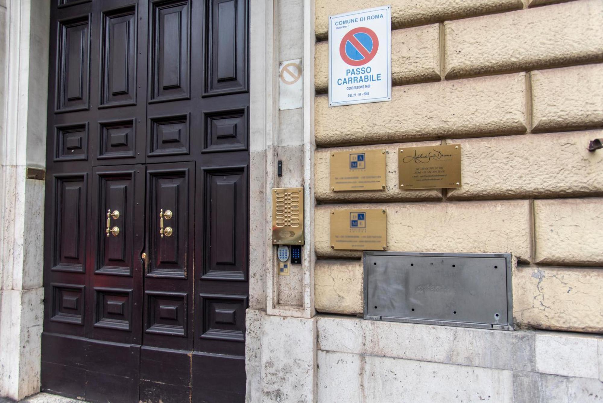 Adelaide Suite Dreams Rome Luaran gambar